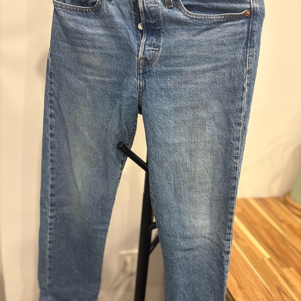 Levi's Women's Straight Blue Jeans